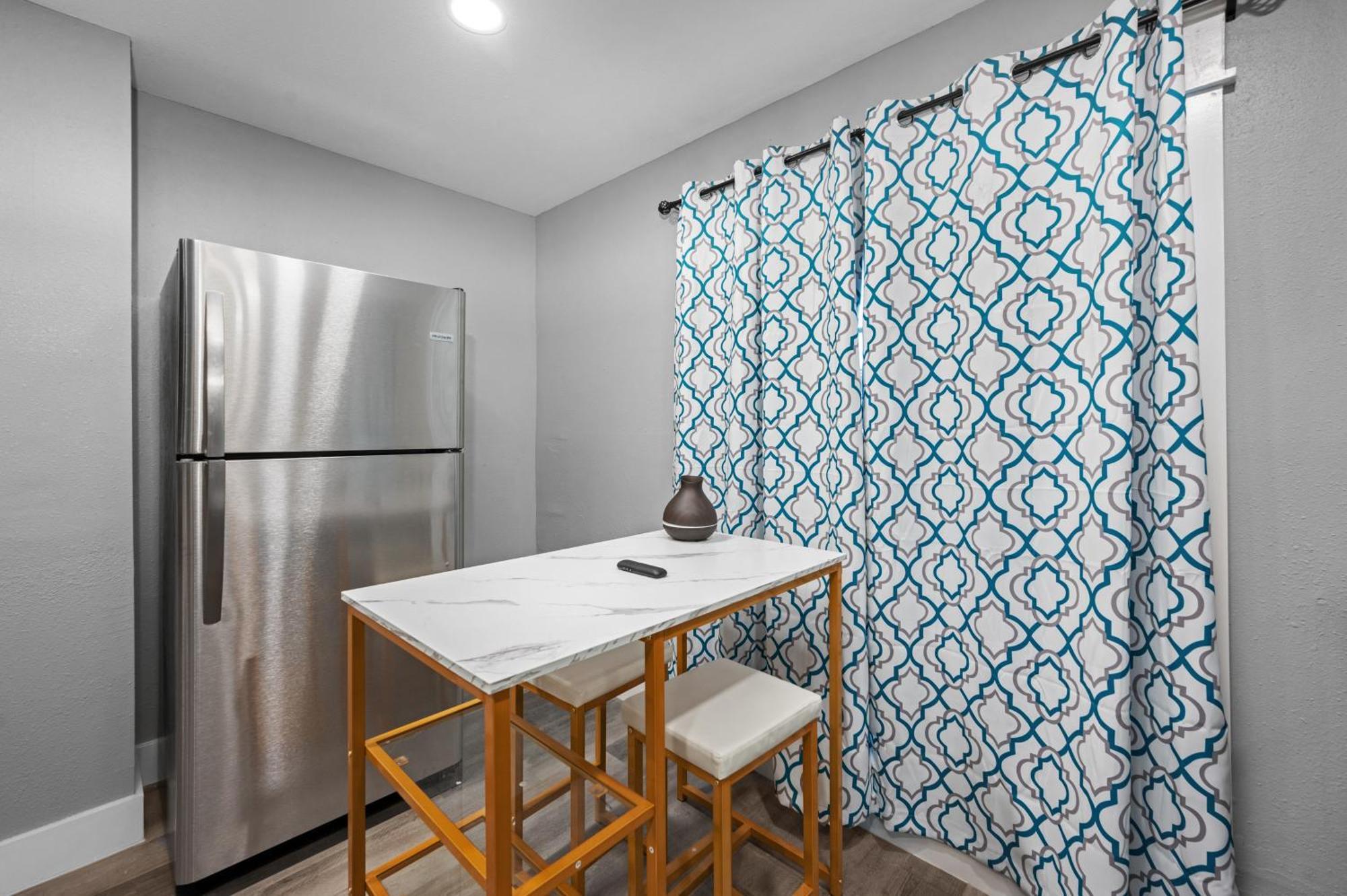 Comfortable 2Br Apt In Vibrant Houston Heights Buitenkant foto